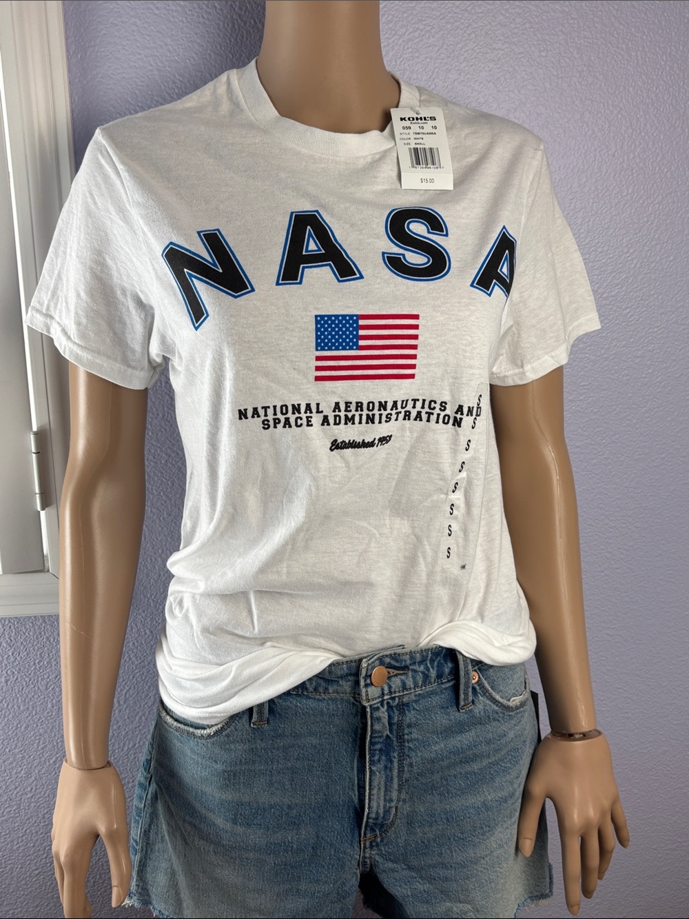 NWT NASA White Short Sleeve Tee Aldrin Family Foundation 100% cotton